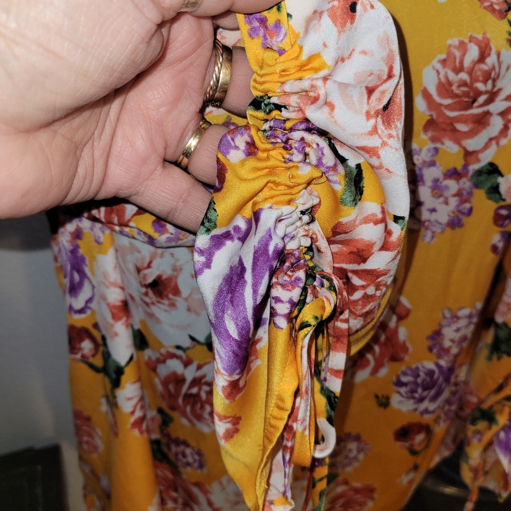Who What Wear Blouse - Picture 2 of 7